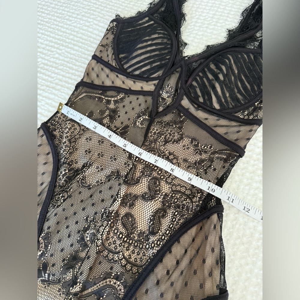 ⚡️Flash Sale⚡️ Bebe Elegant Black & Nude Lace Dress - Picture 7 of 9